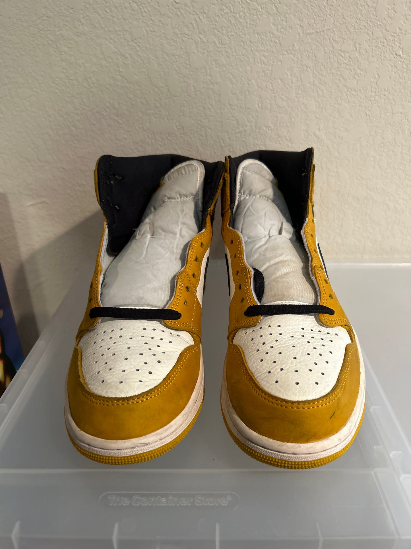 Jordan 1 High Yellow Ochre Size 11