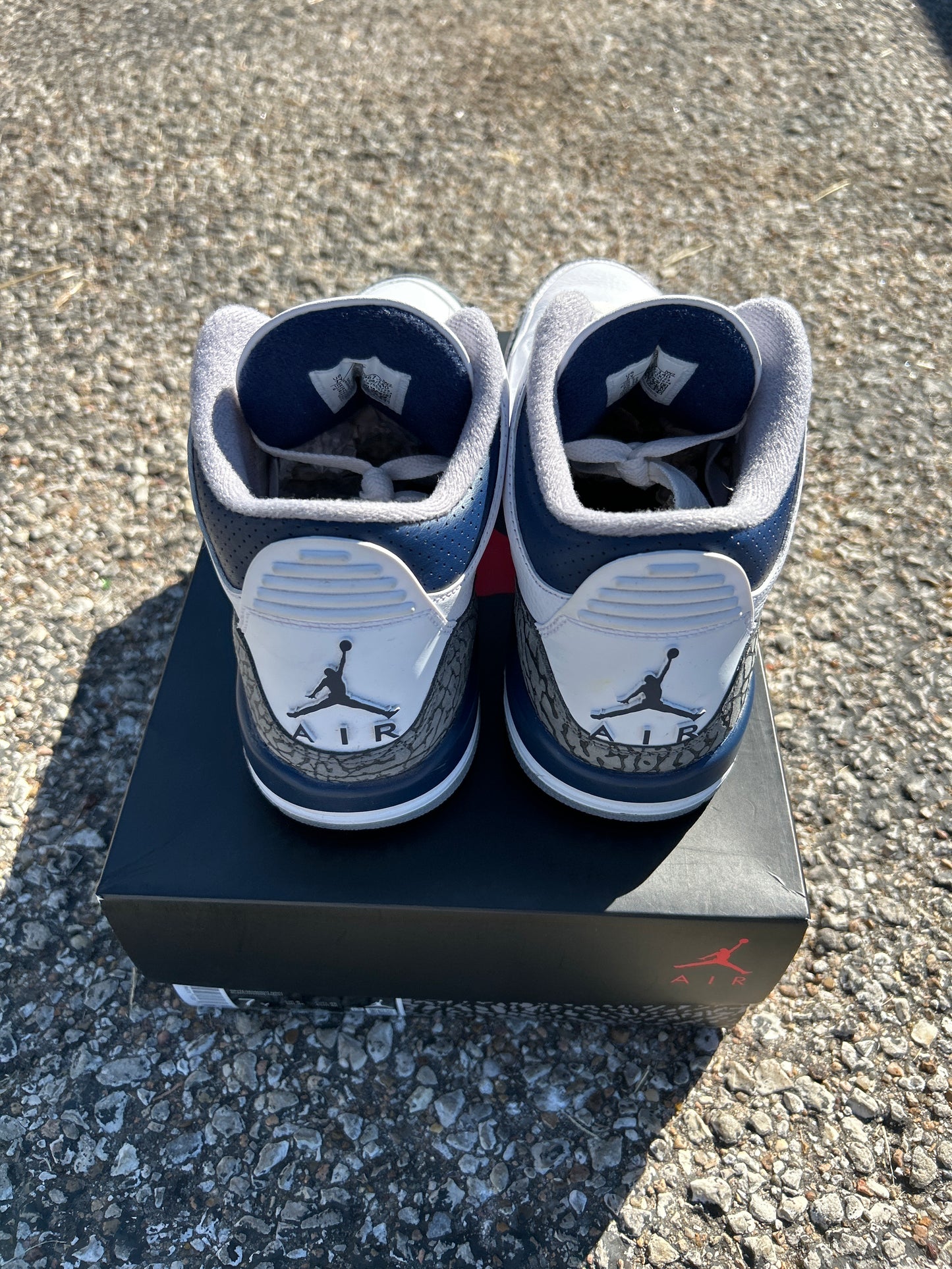 Jordan 3 Midnight Navy Size 7Y