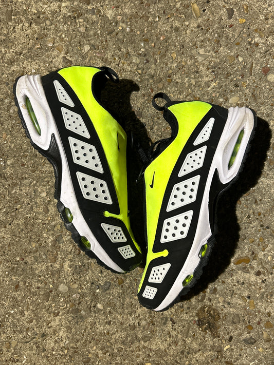 Nike Neon Green Air Max Size 12W/10.5M