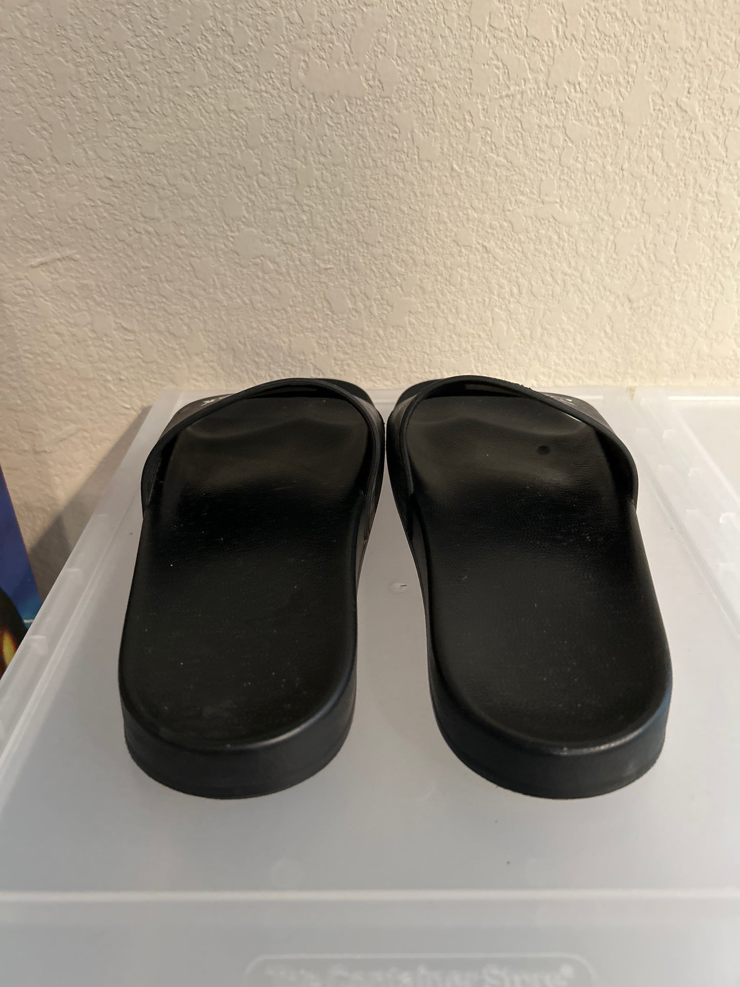 Balenciaga NY Pool Slides Size 9W/7M