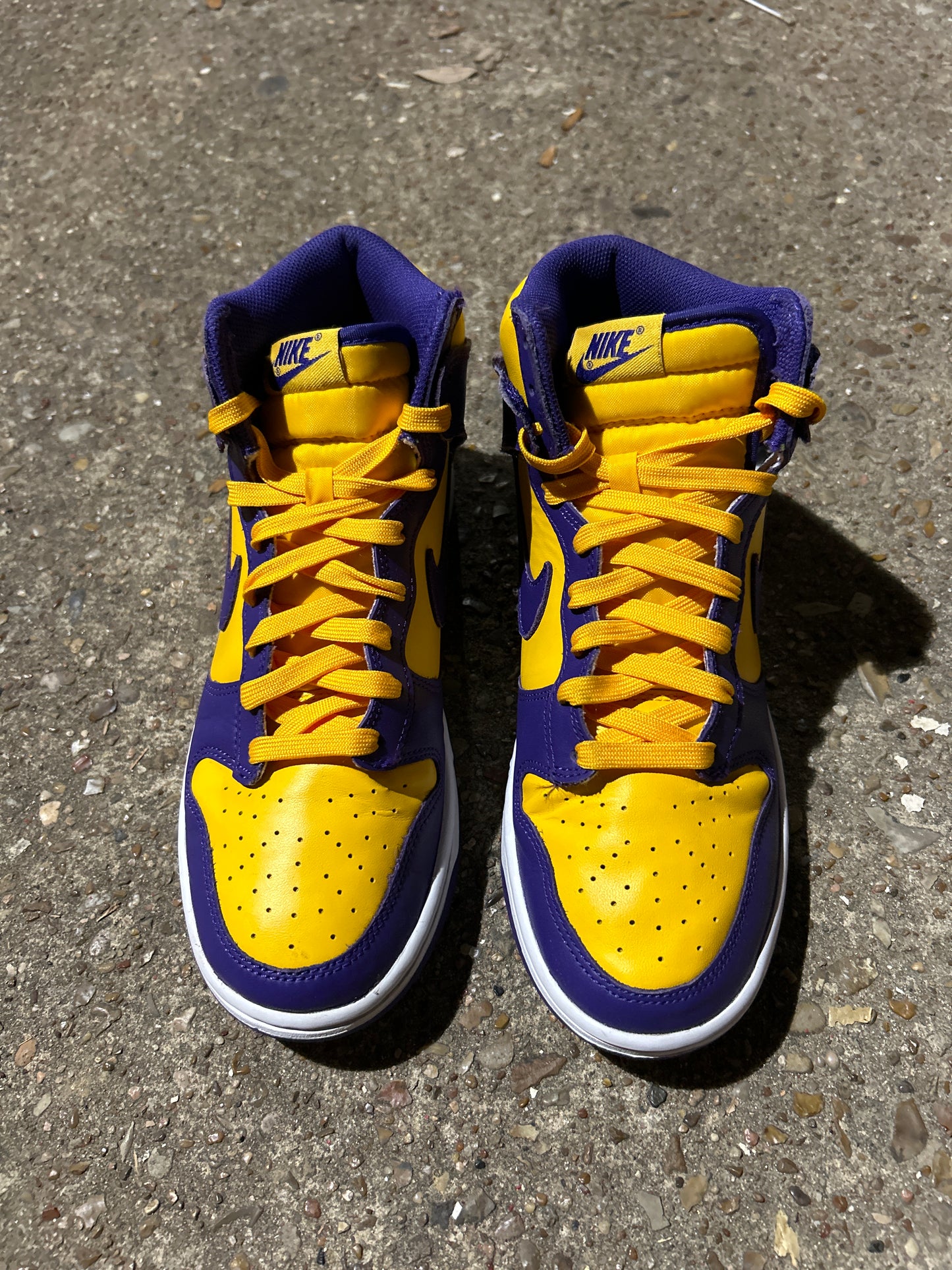 Nike Dunk High Lakers Size 9