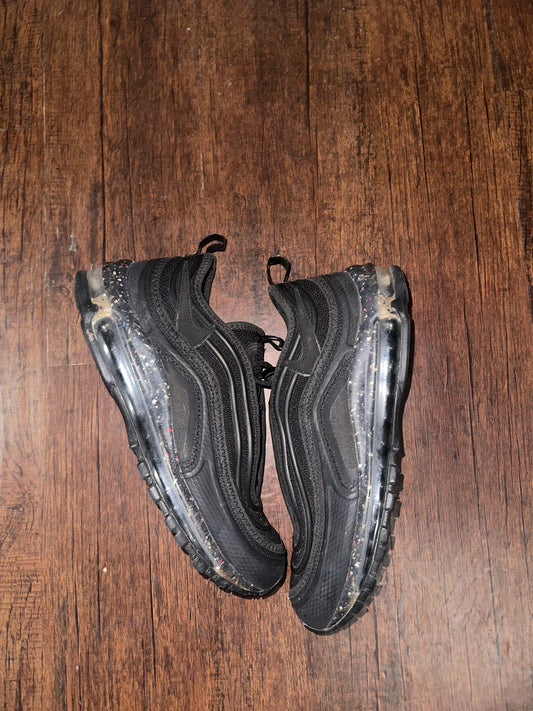 AM97 Terrascape Black Size 10.5