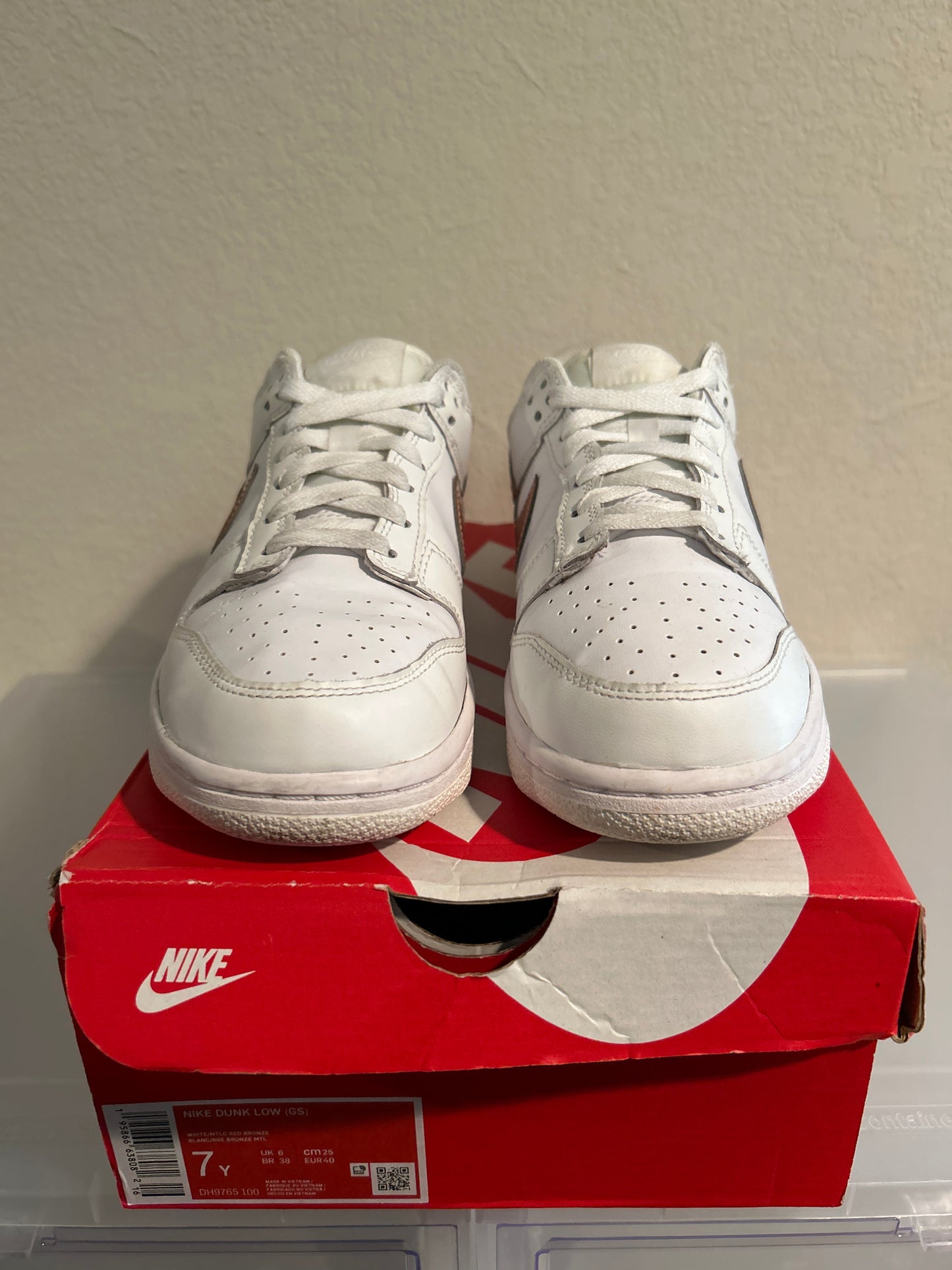 White Rose Gold Dunk Low Size 7Y