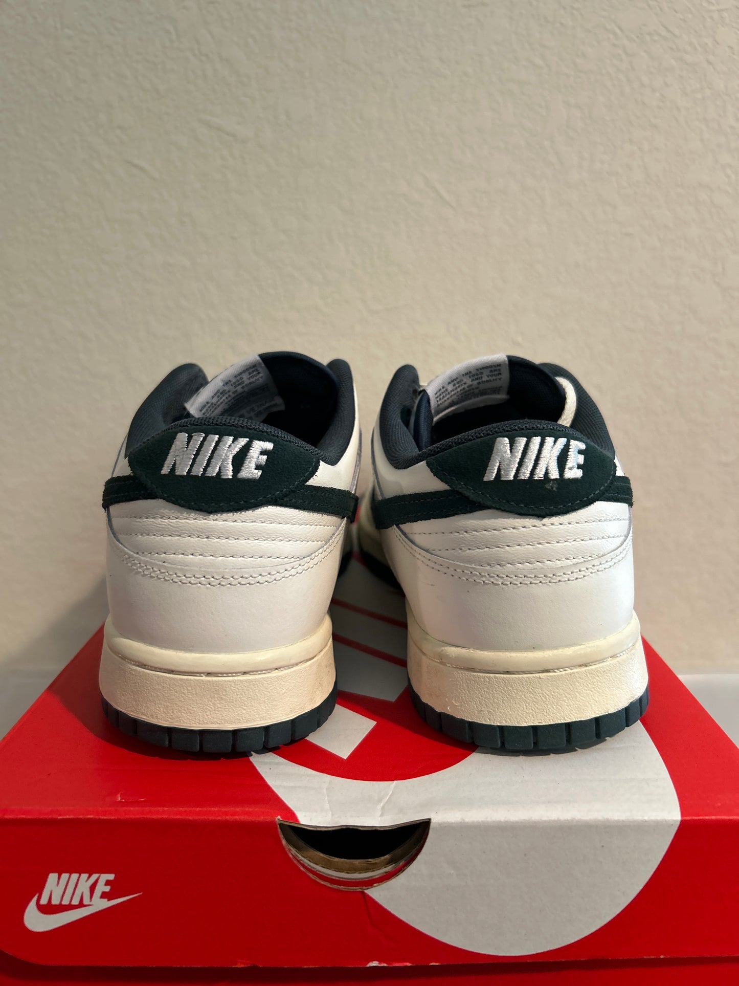 White Pine Green Dunk Low Size 10.5