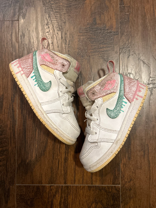 Ice Cream 1 Mid Size 8C INFANT