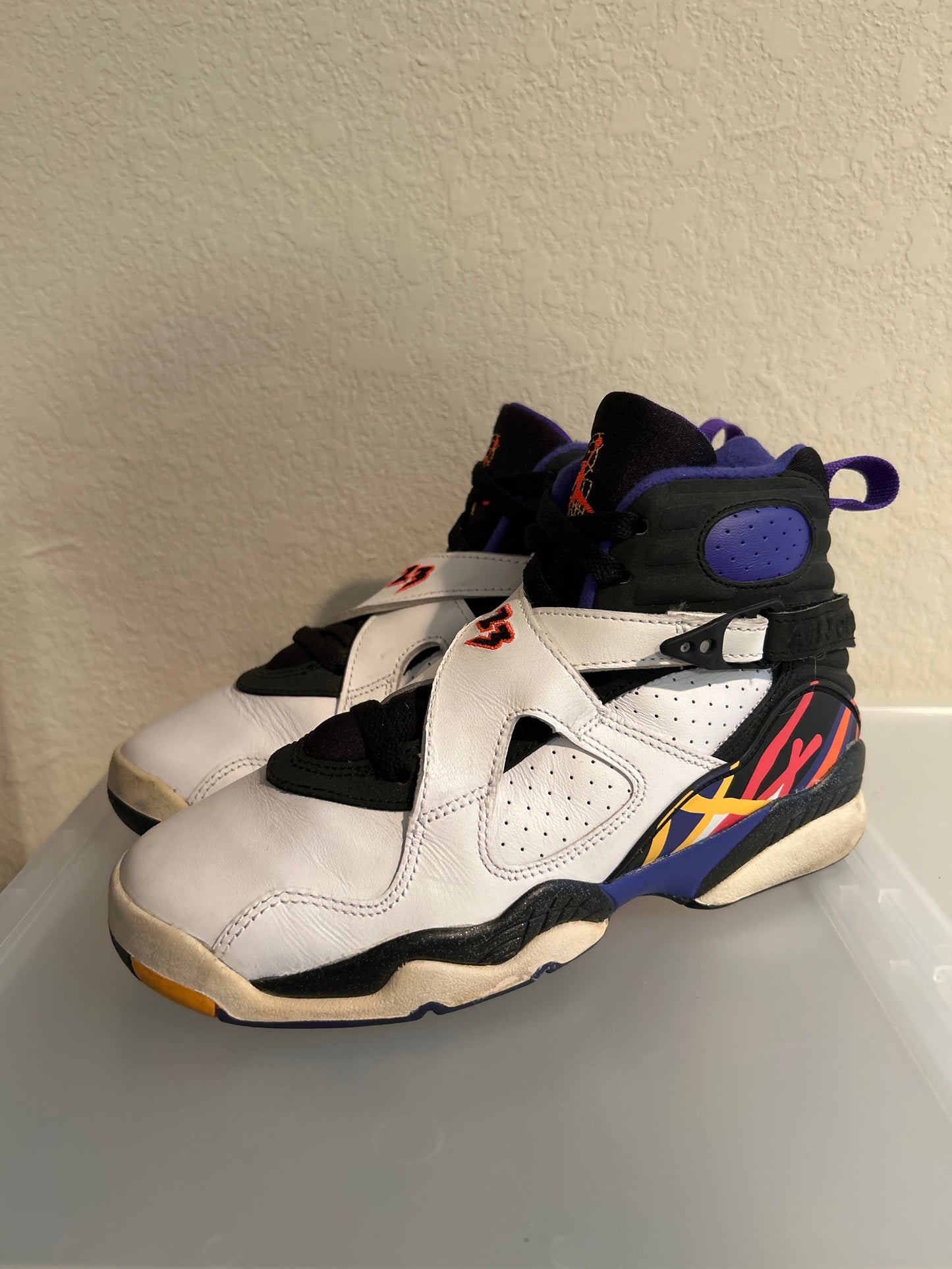 Jordan 8 Three Peat Size 5Y