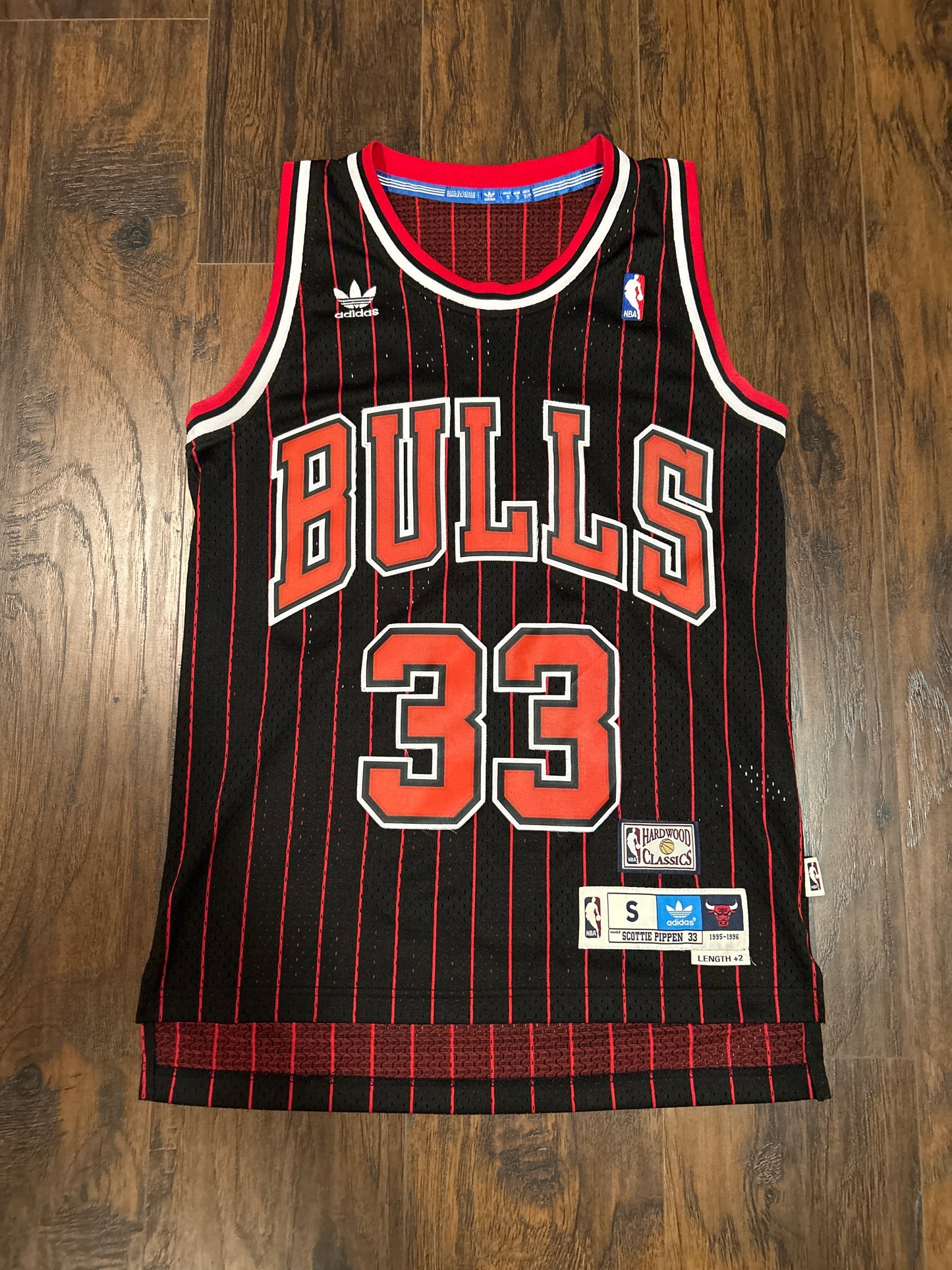 Adidas Bulls Pippen Jersey Size S