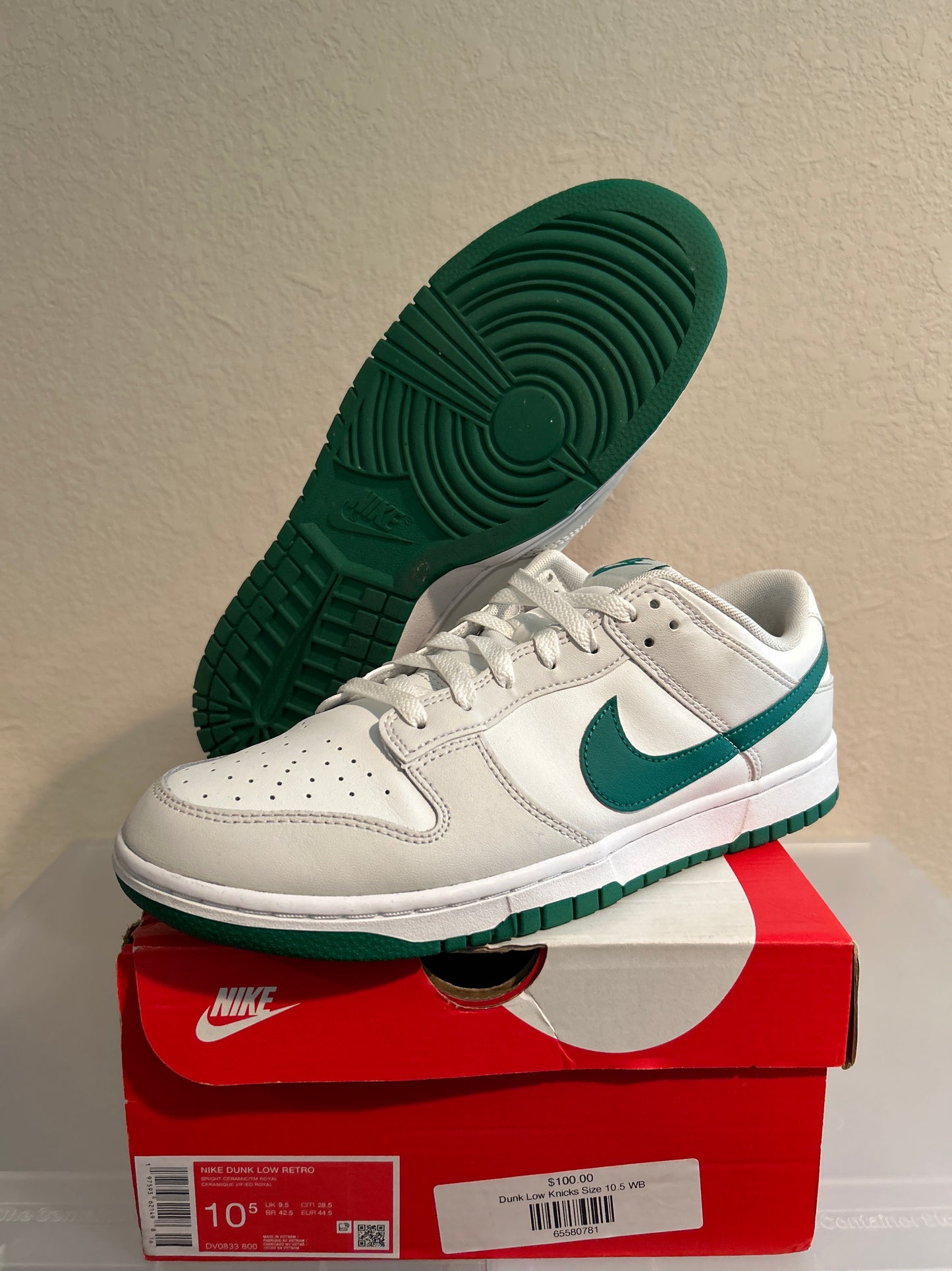 White Green Dunk Low Size 10.5