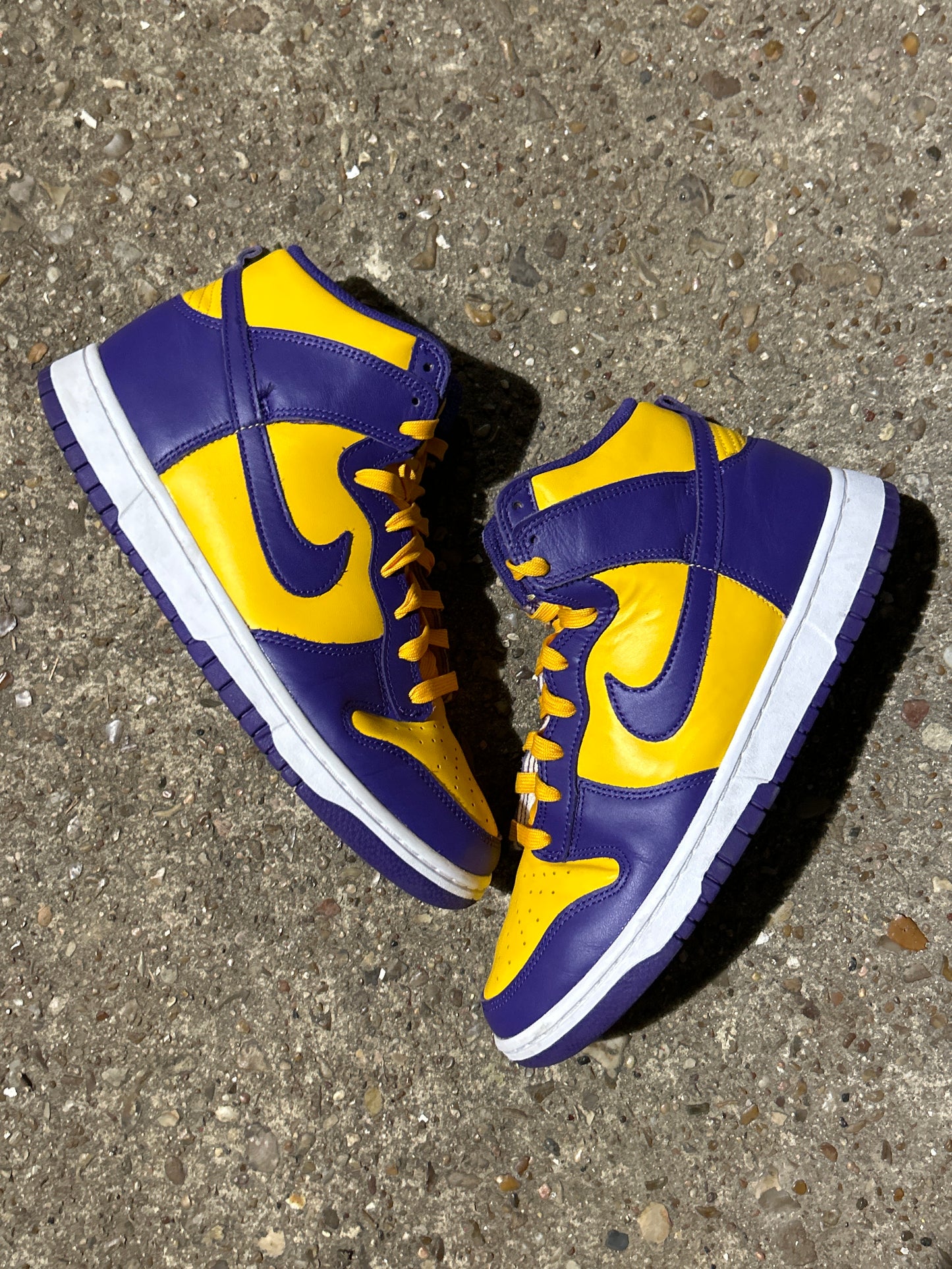 Nike Dunk High Lakers Size 9