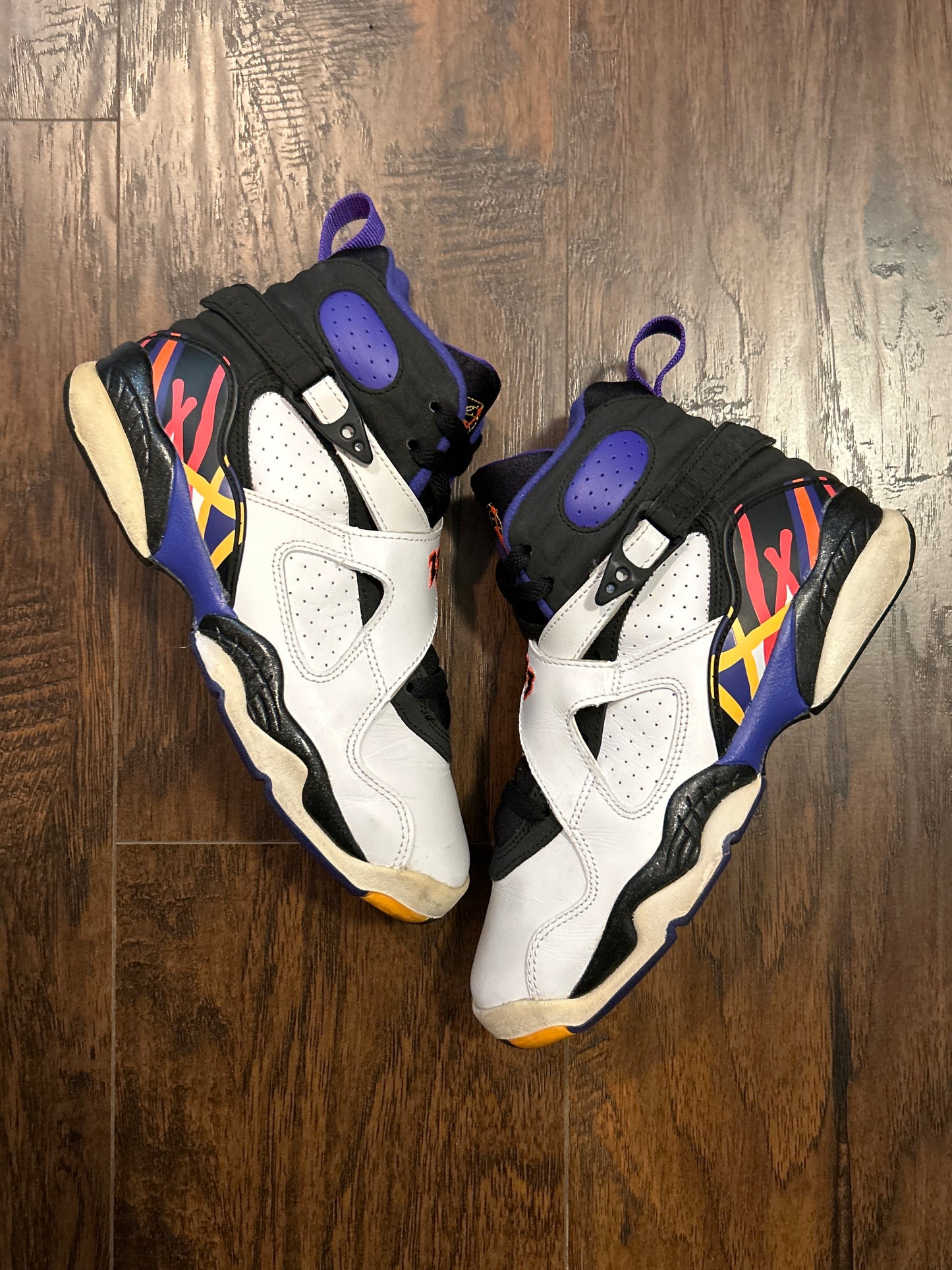 Jordan 8 Three Peat Size 5Y