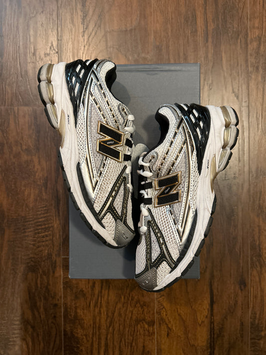 New Balance 1906R White Gold Size 7Y