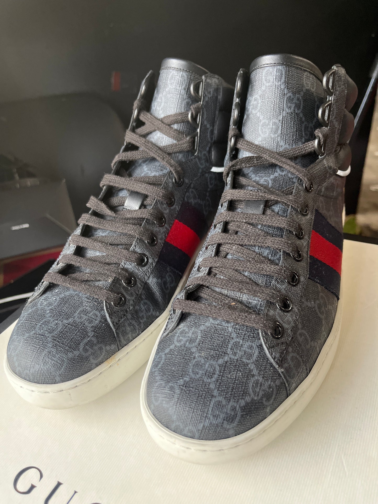 Gucci Monogram High Size 7.5 G