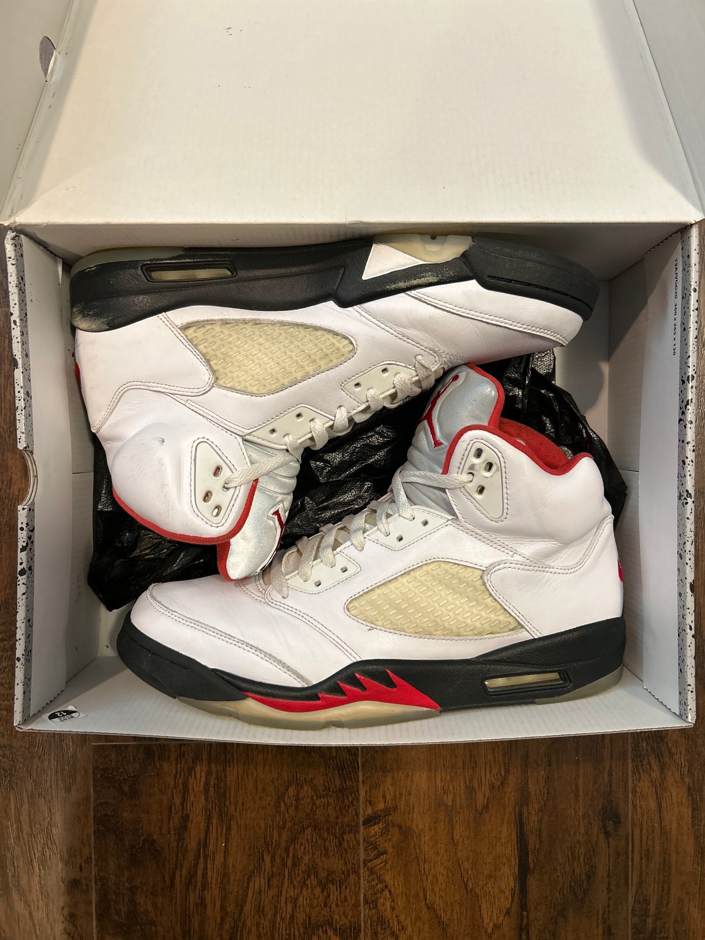 Jordan 5 Fire Red Size 12