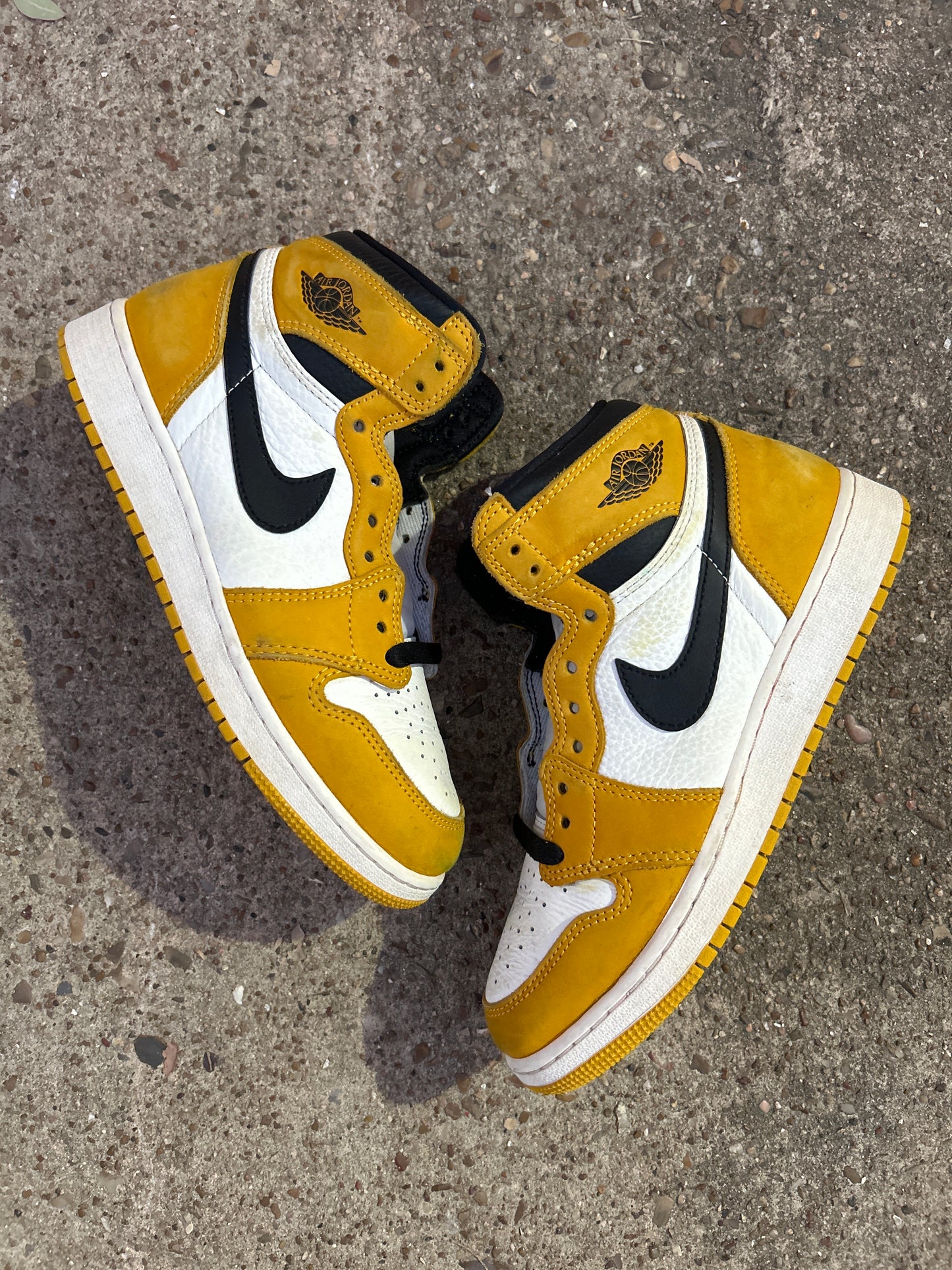 Jordan 1 High Yellow Orche Size 6.5Y