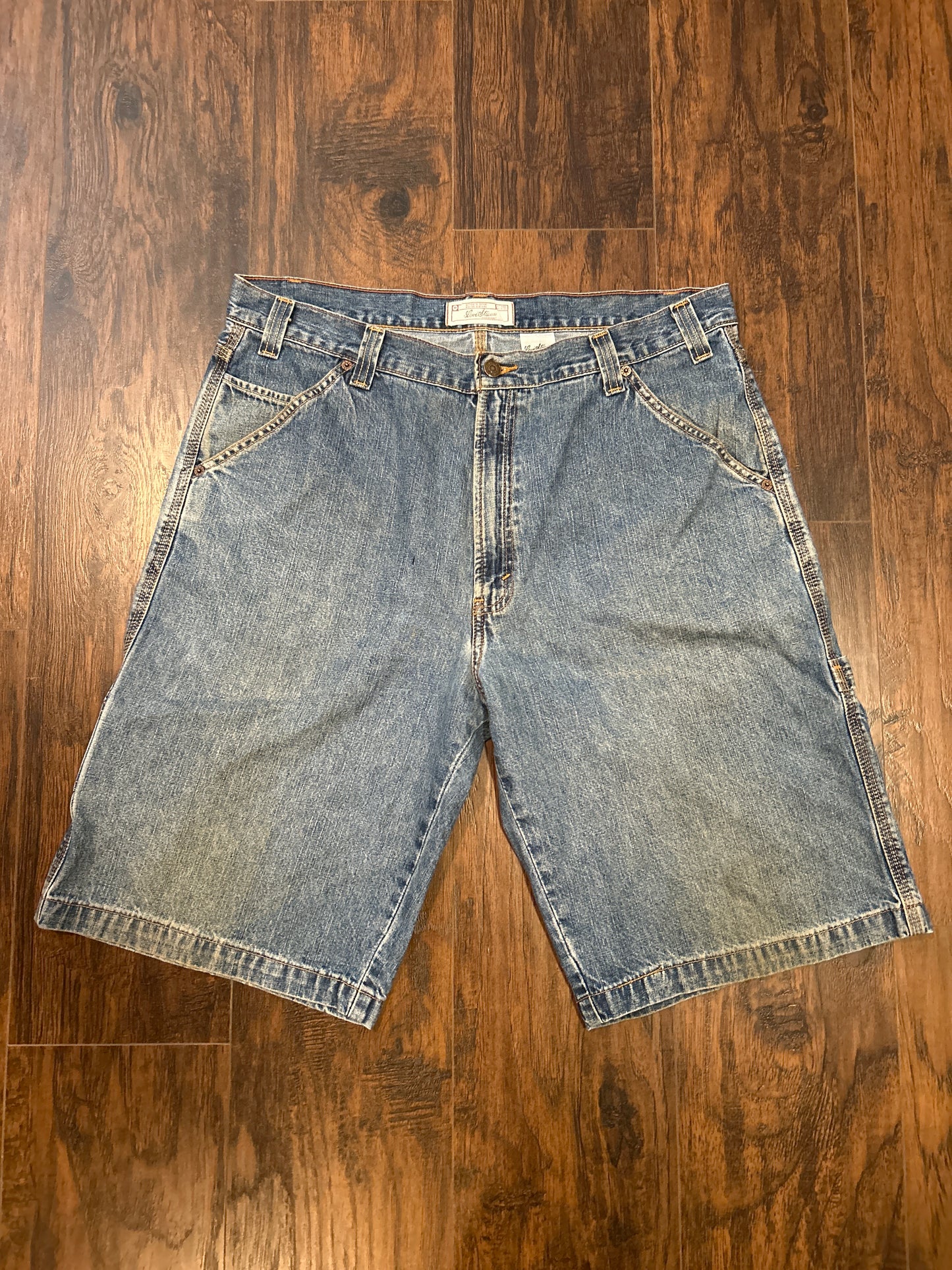 Levi Stratus Signature Blue Jean Shorts Size 36