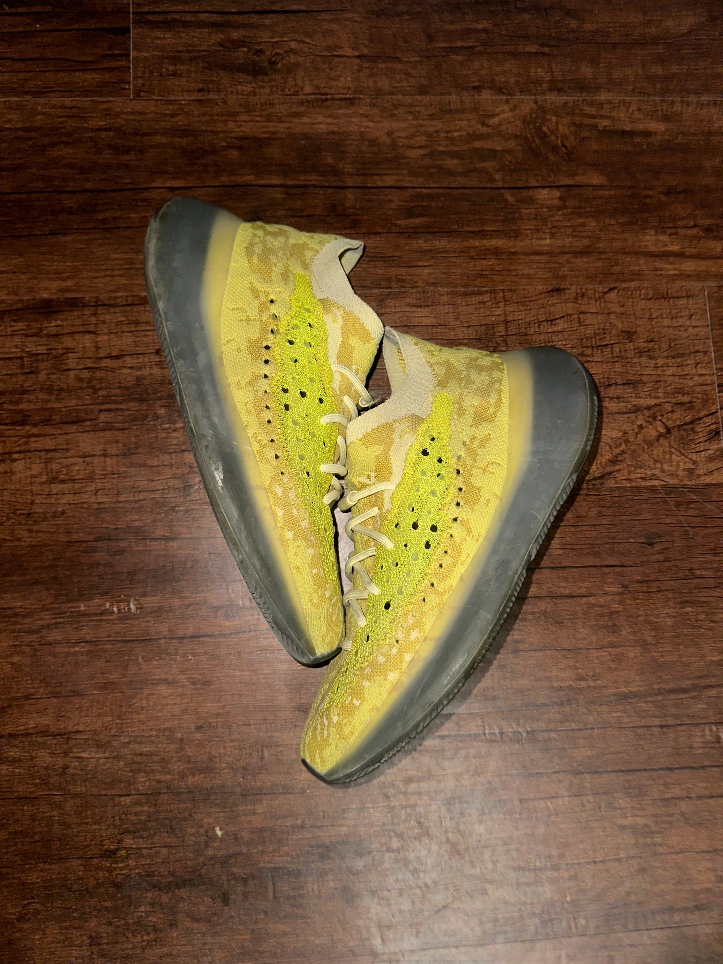 Yeezy 380 Yellow Size 11