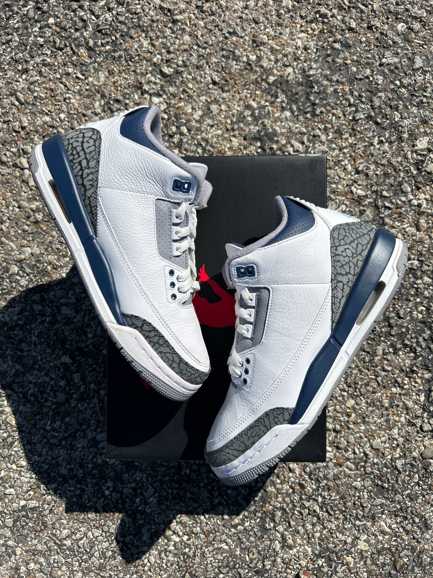 Jordan 3 Midnight Navy Size 7Y