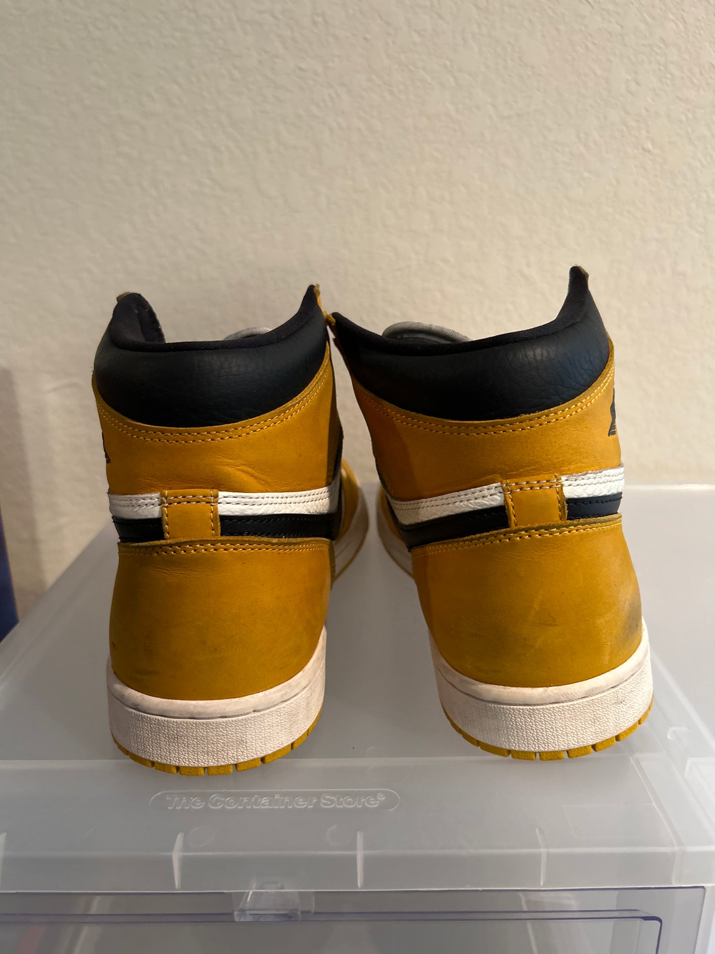 Jordan 1 High Yellow Ochre Size 11