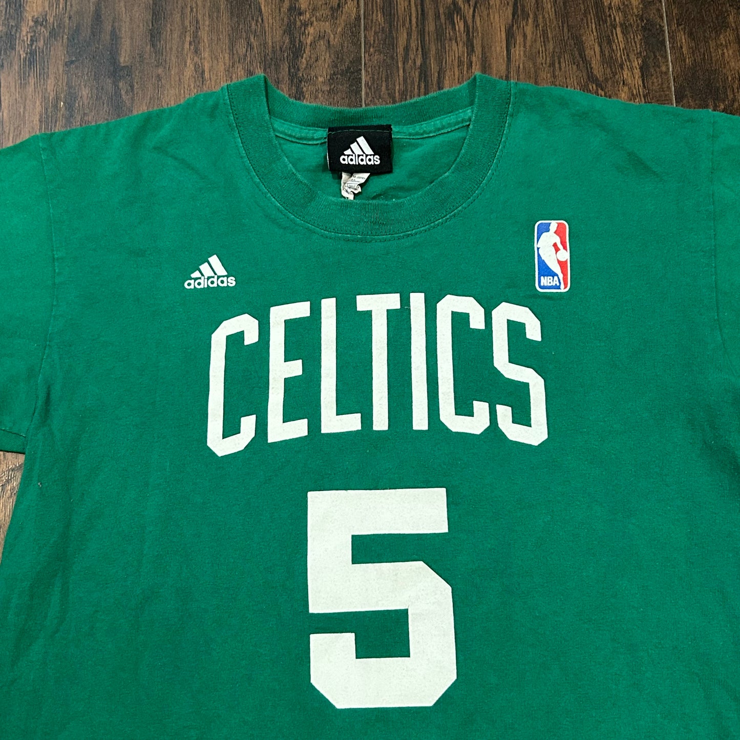 Adidas Boston Celtics NBA Green Shirt Jersey Kevin Garnett #5 Size Medium Youth