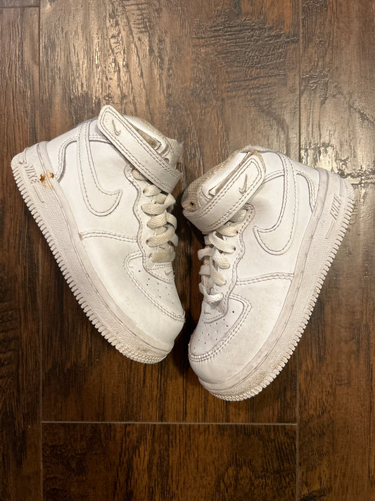 White Air Force High Size 7C