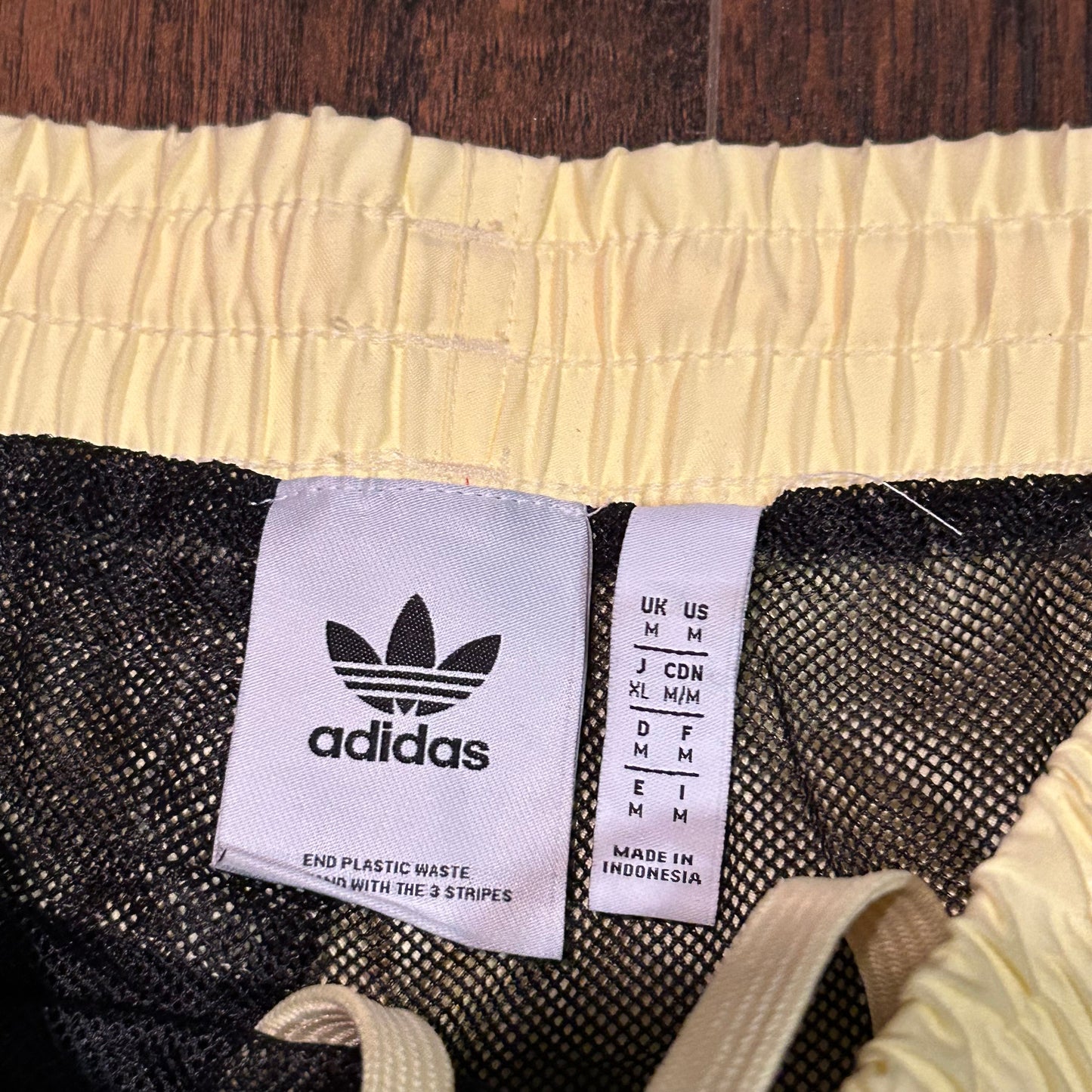 Adidas Pastel Yellow Shorts Size Medium