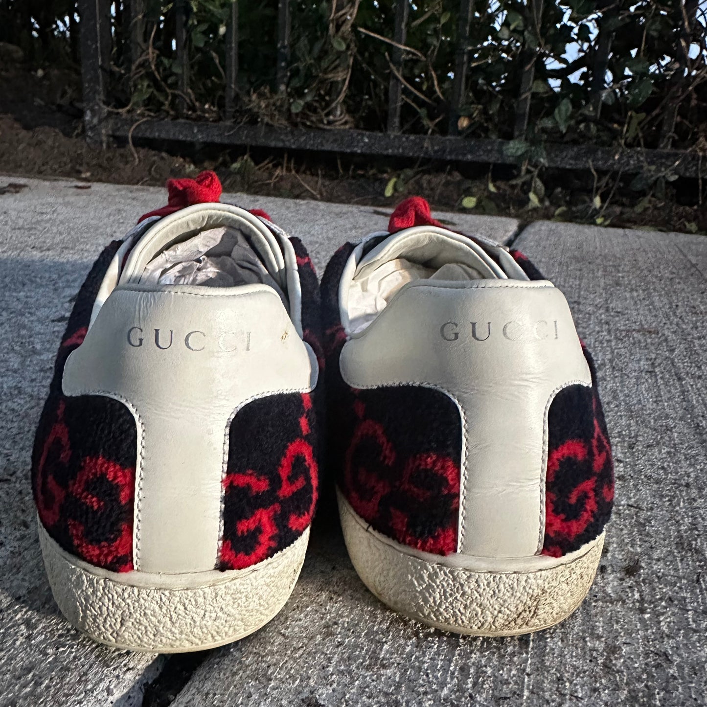 Gucci Navy Red Size 10