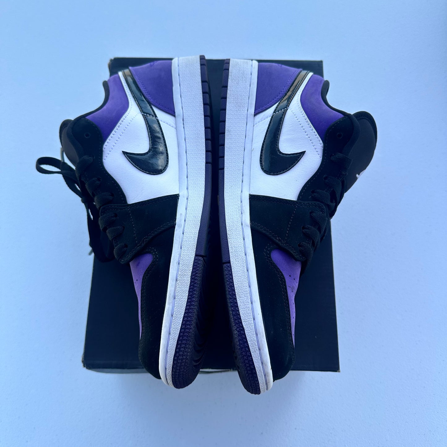 AJ1 Purple Low Size 9.5