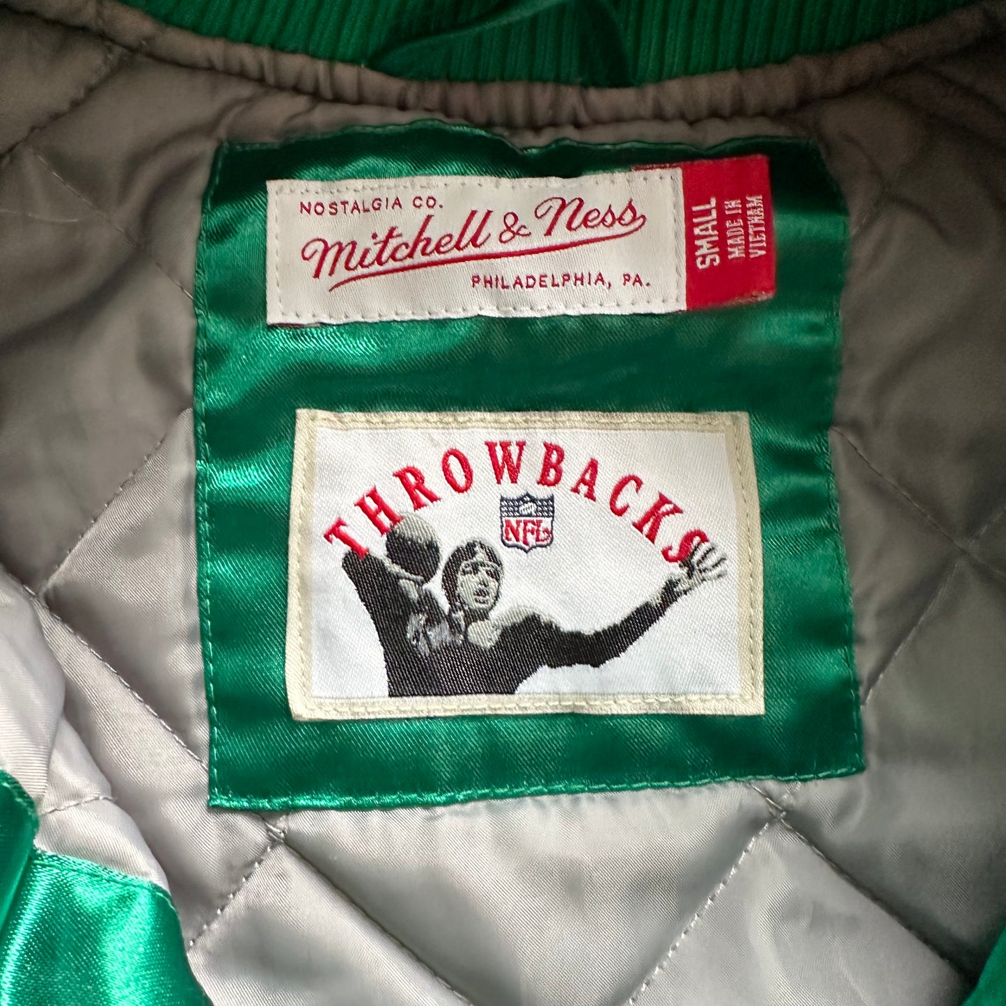 Philadelphia Eagles X Mitchell & Ness Satin Throwback Jacket Size S