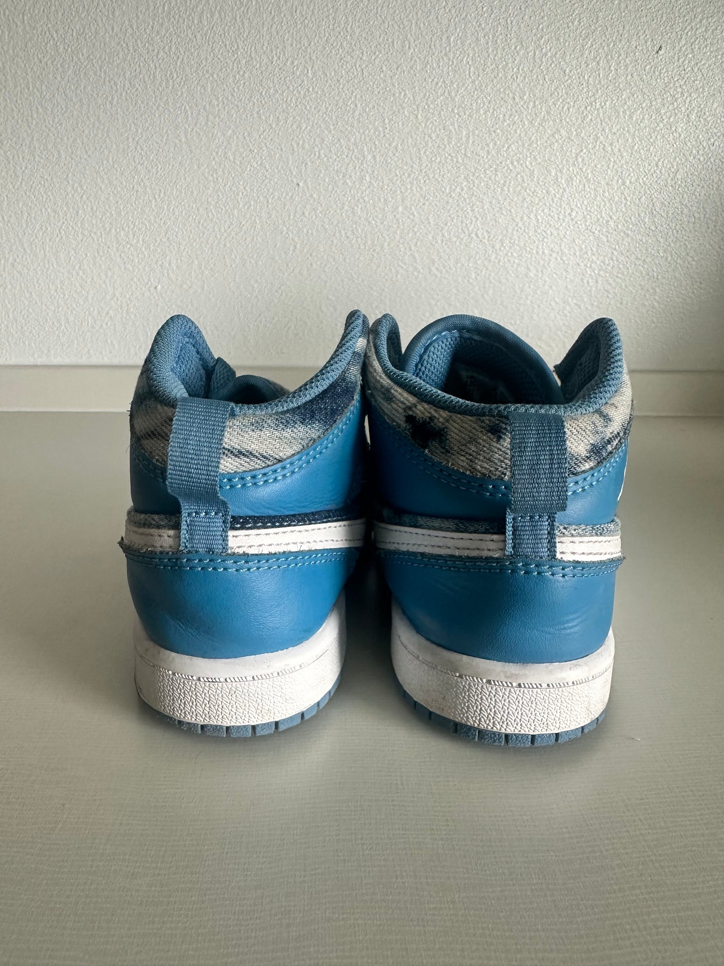 AJ1 Washed Denim Size 13C